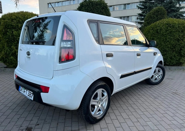 Kia Soul cena 21500 przebieg: 182599, rok produkcji 2009 z Wałbrzych małe 667